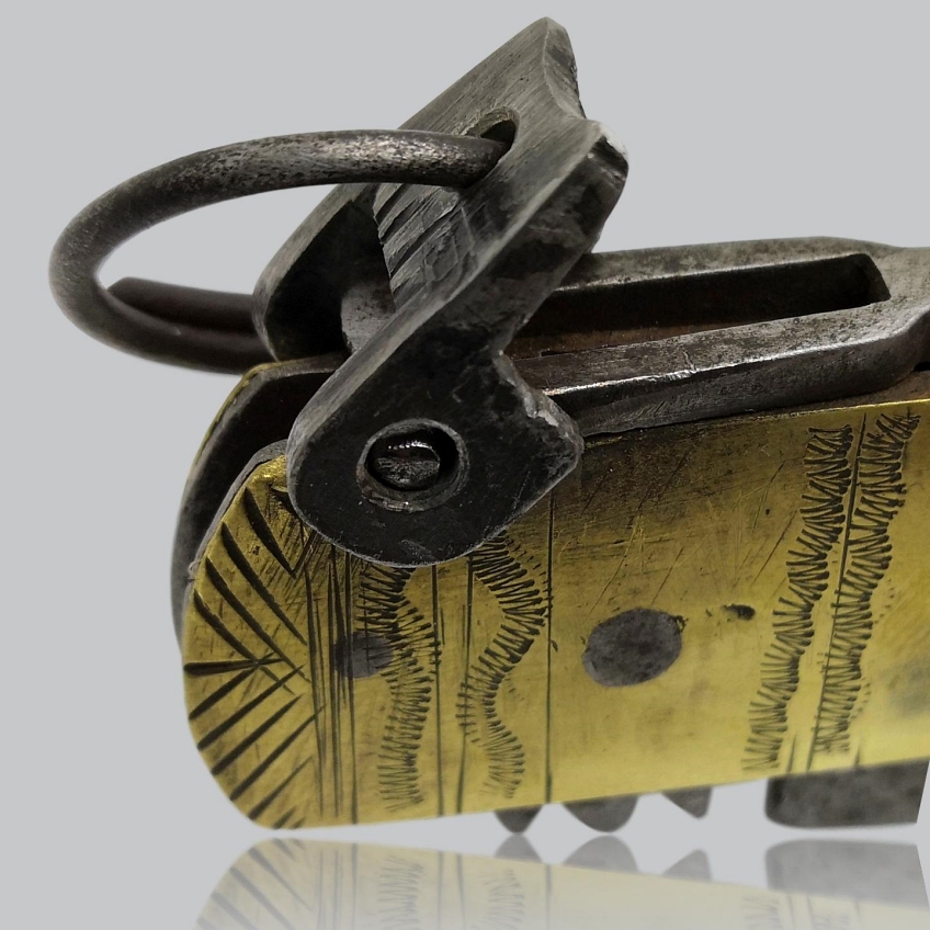 Navaja de Albacete Antonio Porlero 1904 41 cm closed 78 mc open 3.jpg Navaja de Albacete Antonio Porlero 1904 41 cm closed 78 mc open 3.jpg