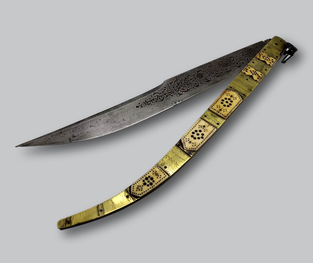 Navaja de Albacete Antonio Porlero 1904 41 cm closed 78 mc open 4.jpg Navaja de Albacete Antonio Porlero 1904 41 cm closed 78 mc open 4.jpg